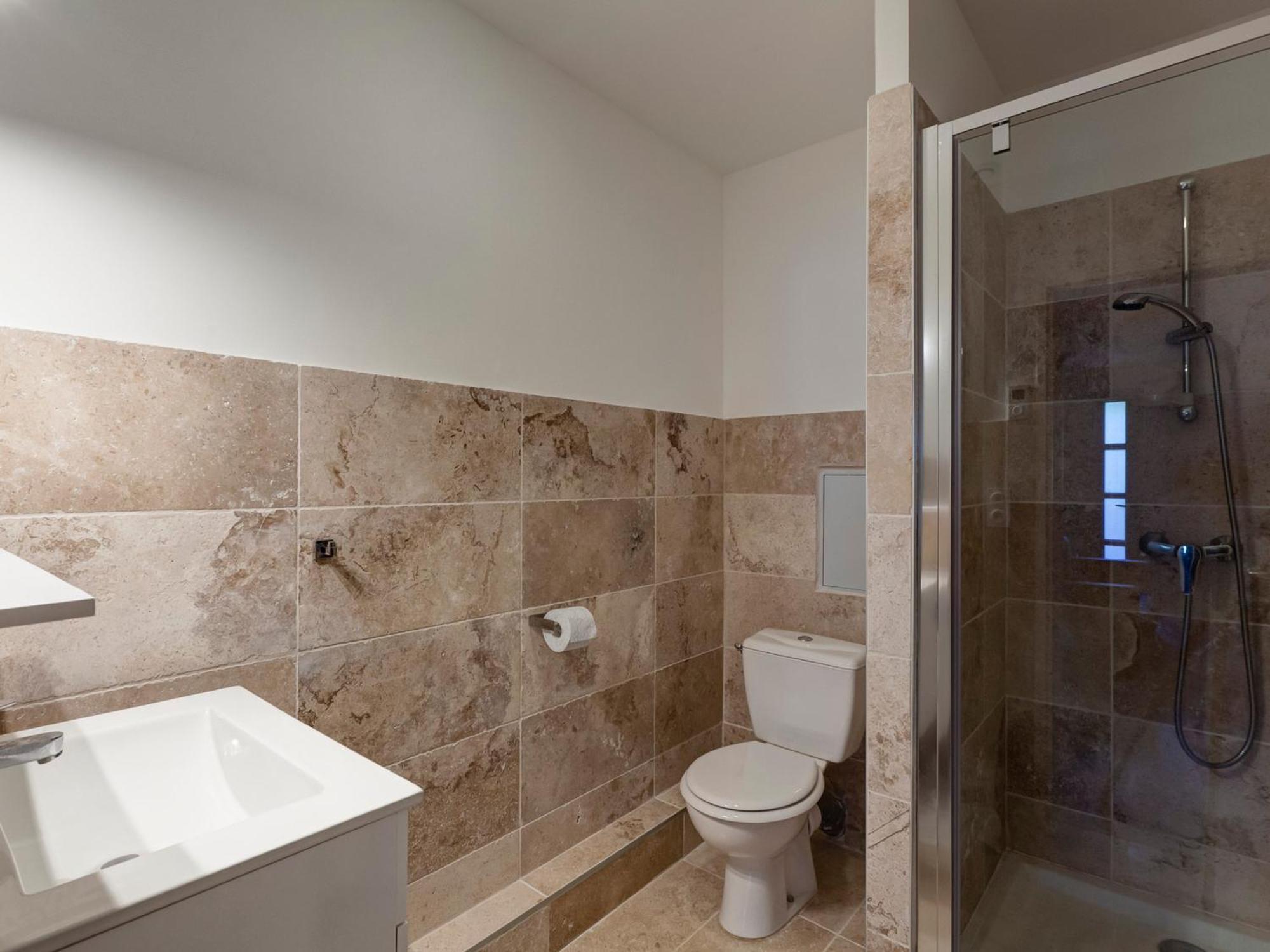 Appartement Neuf 2* Au Centre De Brides Avec Terrasse, Proche Telecabines Et Commerces - Fr-1-512-41 Eksteriør billede